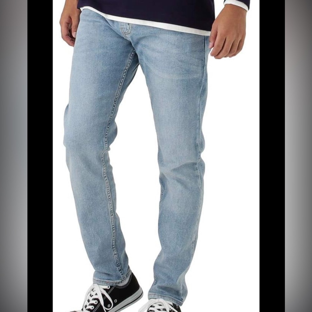 NWOT Levi’s Denizen Slim Taper Jean